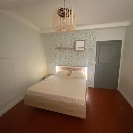 L'authentique בית נופש