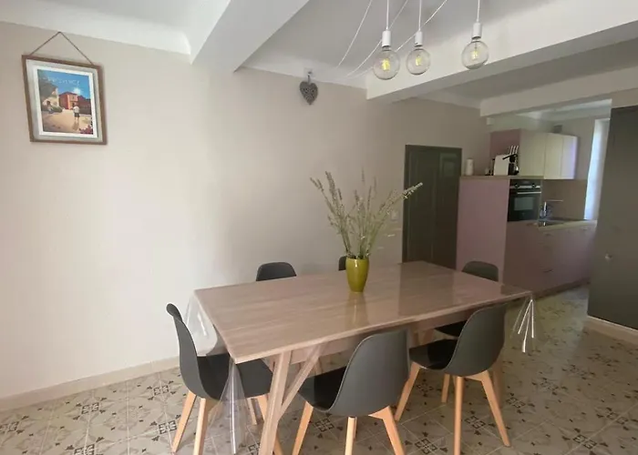 L'authentique Les Mees