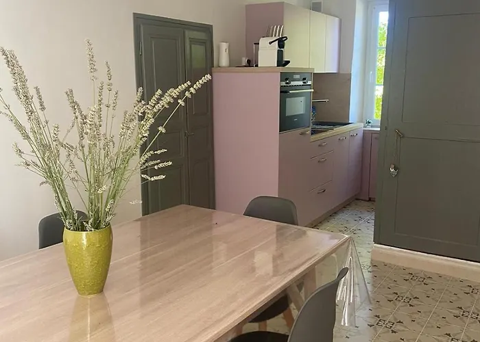 L'authentique Les Mees